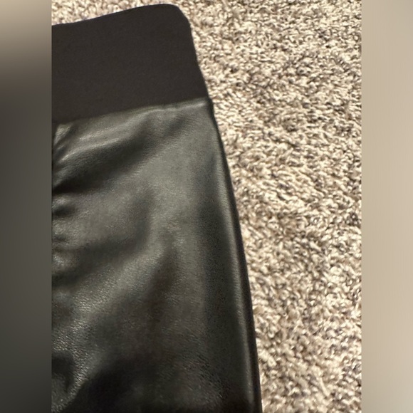 BCBG MaxAzria Faux Leather Leggings M - Picture 5 of 8